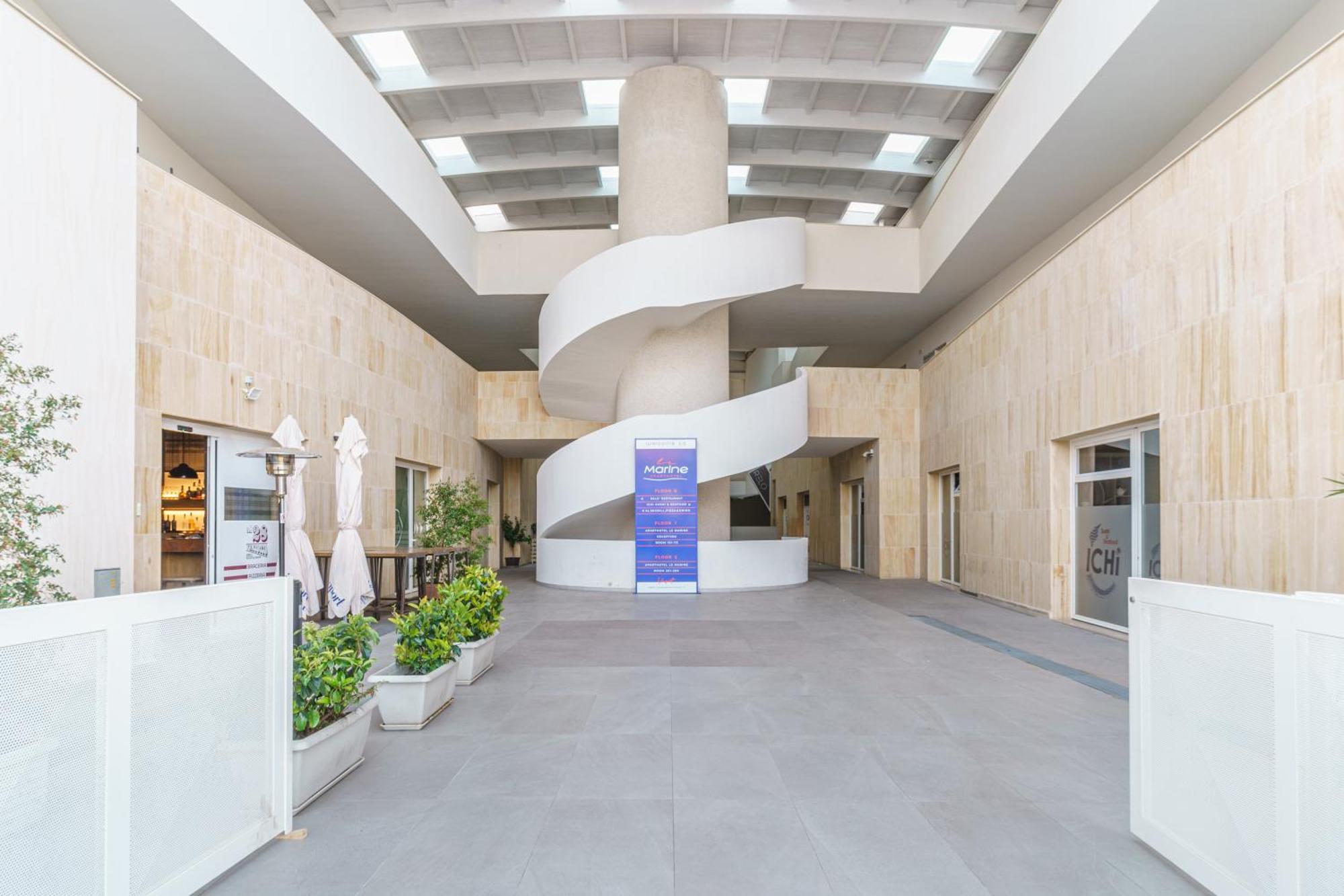 Aparthotel Le Marine Bisceglie Exterior foto